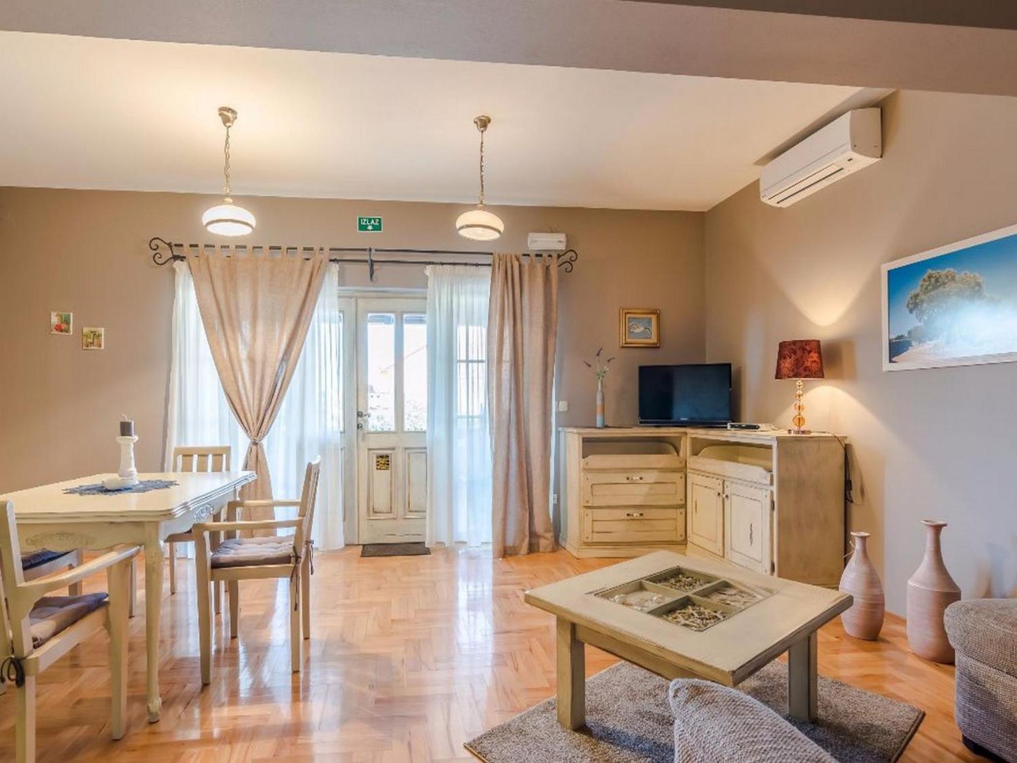 Apartments Skoda I, Skoda II نوفاليا الغرفة الصورة